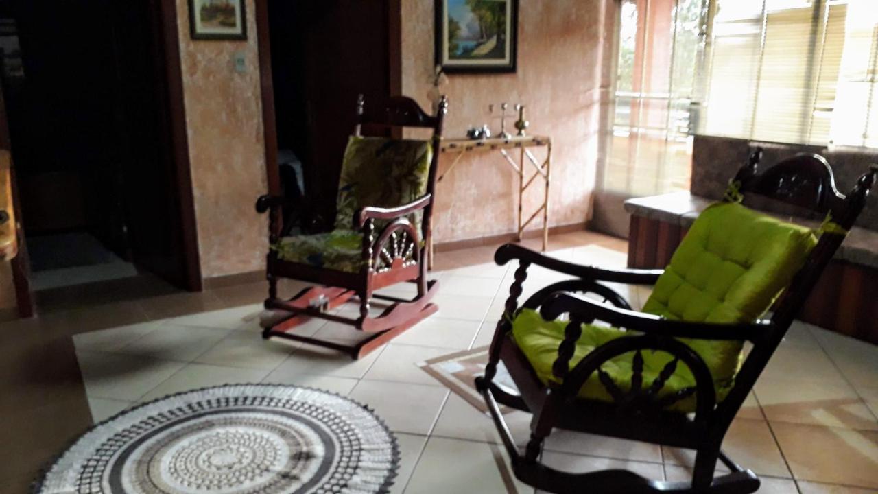 Villa Chacara Alto Do Vale à Bueno Brandão Extérieur photo